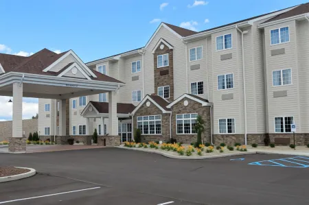 Microtel Inn & Suites by Wyndham Clarion