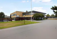 Hotel/ Apartments Marina Hotels in 