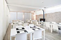 Hotel Diana