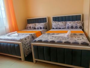 2-Bed Penthouse in Mtwapa with Rooftop Terrace