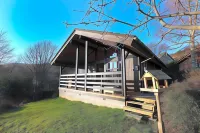 Cosy Modern Nordic Lodge w/ Loch View & Log Burner