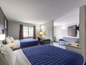 Freer Executive Inn & Suites