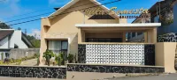 Villa Semesta Lapangan Bukit Mongkrang 주변 호텔