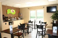 Super 8 by Wyndham Plattsburgh Hotels in North Hero