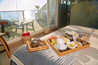 Maressenza Night Spa Hotels in Конкон