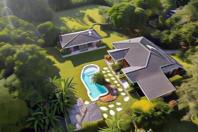 Nakatumble - Luxury Sustainable Villa with Farm Hotels near JoJo Beach Club