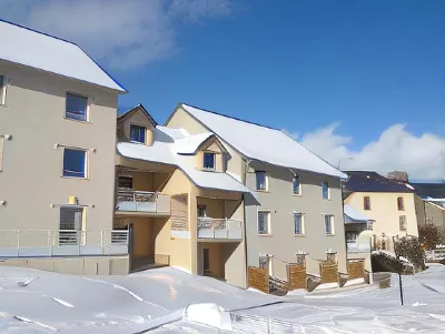 Aux Balcons du Sancy Hotels in Picherande