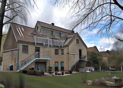 B&B De Dubbelmolen Hotels in Hoeselt