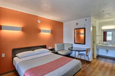 Motel 6 Tewksbury, MA - Boston Hotels in Chelmsford