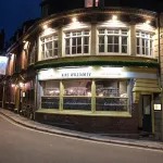 King William IV Hotels near Borough Park
