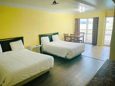 Sea Shell Inn on the Beach