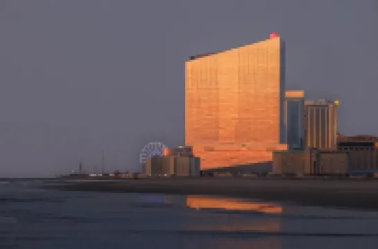 1 Bdrm Bch Blk Condo w Pool, 1st FL - 600 ft fr Beach -Tags and Chairs Included!