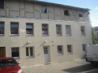 Hostel Vorharz Aschersleben Hotels in der Nähe von Grafikstiftung Neo Rauch