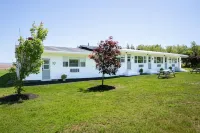 The Breeze Motel Hotels in New Minas