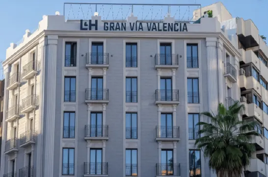 L&H Gran Vía Valencia Отели в г. Валенсия