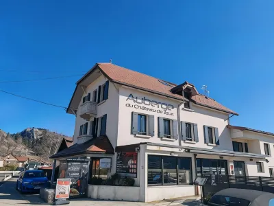 Auberge du château de Joux Hotels in der Nähe von Théâtre Bernard Blier
