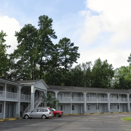 Travelodge by Wyndham Walterboro
