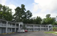 Travelodge by Wyndham Walterboro