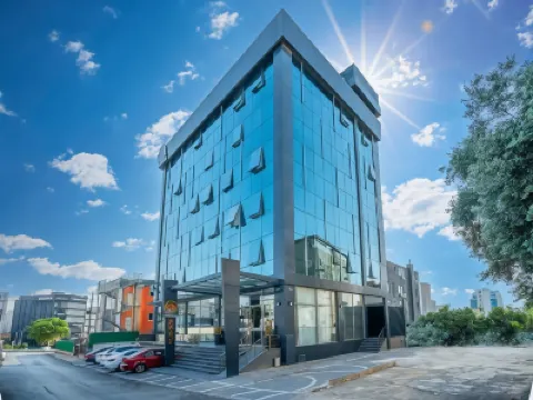 216 ルビースイート Maltepe Railway Station周辺のホテル