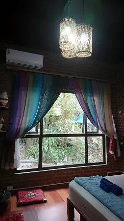 Halo Bay Homestay Отели рядом с достопримечательностью «Bai Chay»