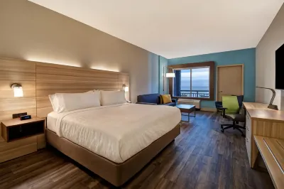 Holiday Inn Express & Suites Galveston Beach Отели в г. Галвестон