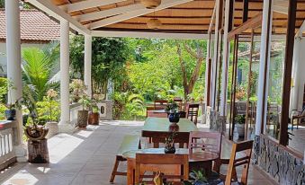 Bamboo Cottages