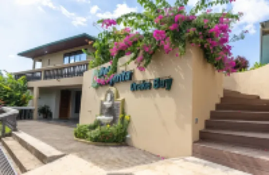 Hotel Margarita and Tour Operator Drake Bay โรงแรมใน