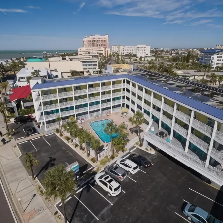 Pelican Pointe