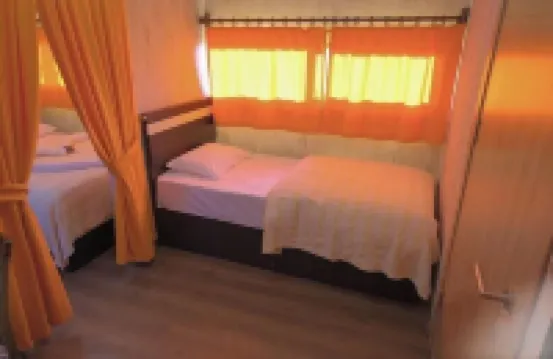 Abana Albatros 木屋及餐廳 酒店