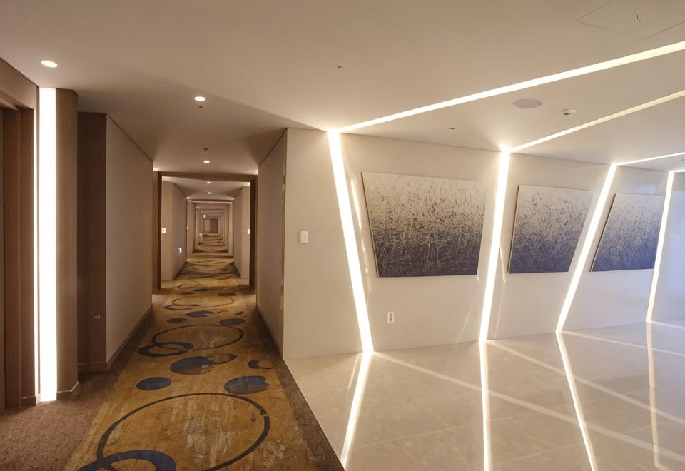 Hotel Aventree Busan Over view