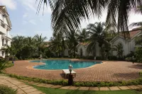 Riviera Hermitage - مسبح