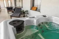 Villa Boutique Lafayette - Bathtub