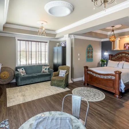 Brookside Inn Boutique Hotel