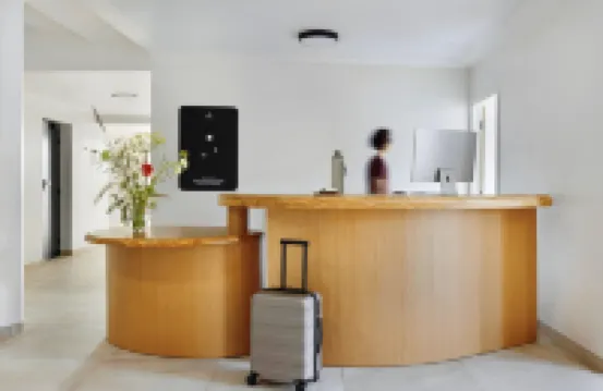 Yvette Hotel Porte de Versailles, Sonder