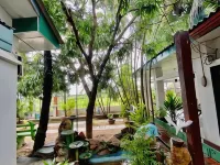 Green Villa Hotels in Ampara