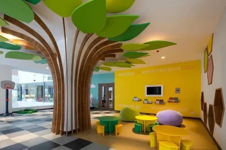 Rare Gem! Indoor Pool, Rooftop, Center of the City