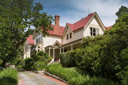 Franklin Manor Отели в г. Страхан