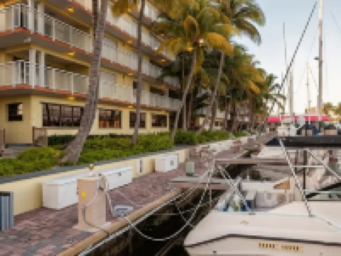 Marina Del Mar Resort and Marina Hotels in Key Largo
