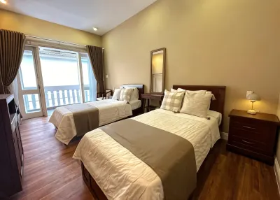 Fullhouse Hoian Hotels in Tan An