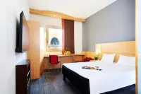 Ibis Como Hotel a Cermenate