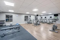 智選假日套房飯店肖尼堪薩斯市西