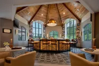 Inn at Bellefield / Hyde Park Hotels in Lloyd