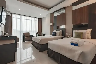 Urbanview Hotel Newton Riau Bandung by RedDoorz Hotell i Cihapit