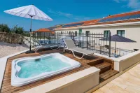 Hotel Brown Beach House & Spa - Hot Tub