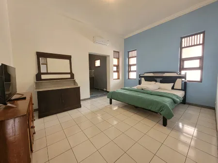 Mapan Guest House Отели в г. Magetan