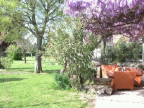 Mas du Petit Claux Hotels in Barbentane