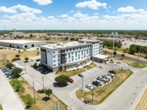 Holiday Inn & Suites Waco Northwest