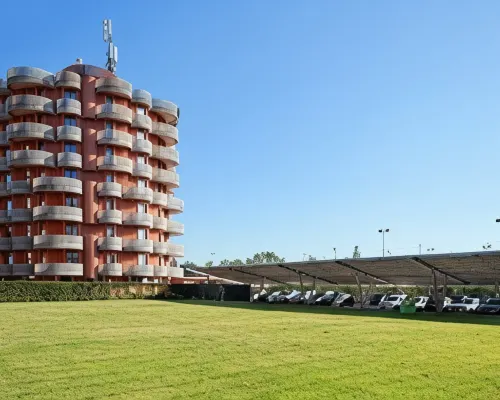 Parco de Medici Residence Hotel Hotels near La Saliera