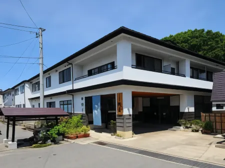 Hot-Spring Hotel Asahiya Отели рядом с достопримечательностью «Kasugasan Rinsenji Temple»