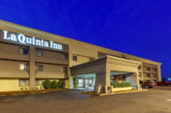 La Quinta Inn by Wyndham Detroit Canton